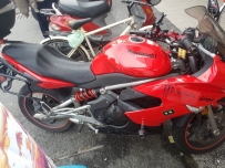2009 ER6F 車庫車，含三箱、無線電，里程僅18100km