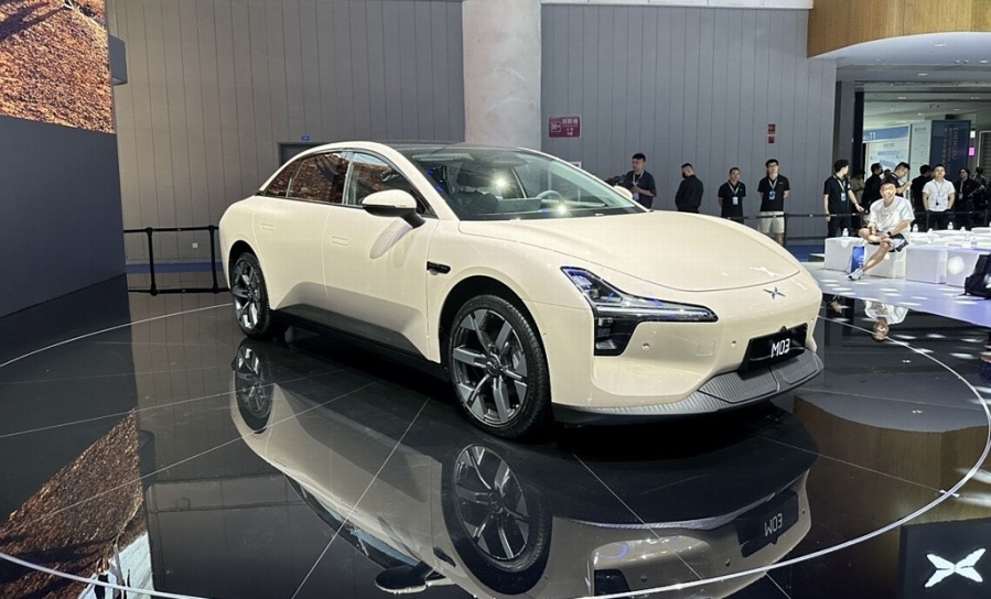 1488x0_1_autohomecar__ChxkPmbRHUmAaE7dAAP4eyLgVc4955.jpg